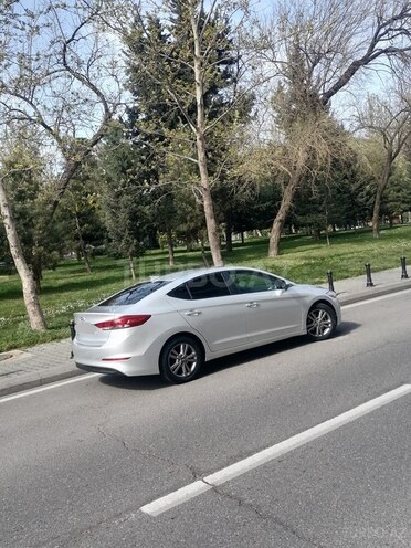 Hyundai Elantra 2017, 88,000 km - 2.0 л - Bakı