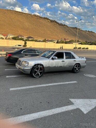 Mercedes E 250 1994, 457,598 km - 2.5 l - Bakı