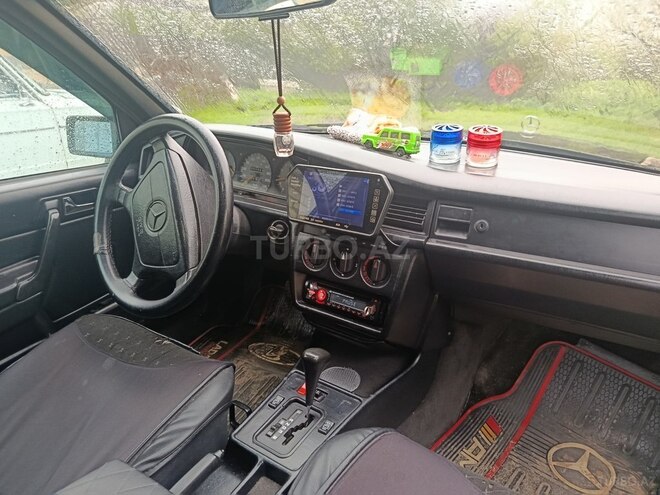Mercedes 190 1993, 400,000 km - 2.0 l - Tovuz