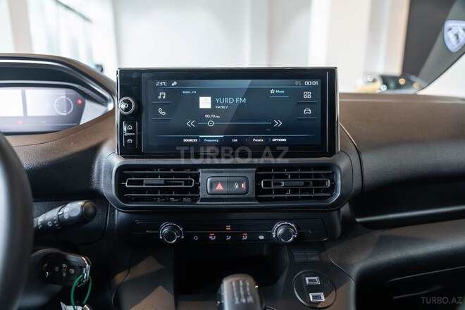 Peugeot Partner-13