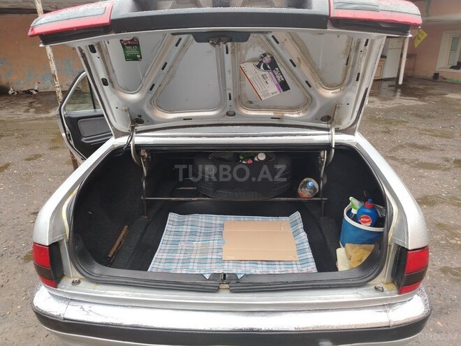 GAZ 31105 2005, 365,973 km - 2.4 l - Qazax
