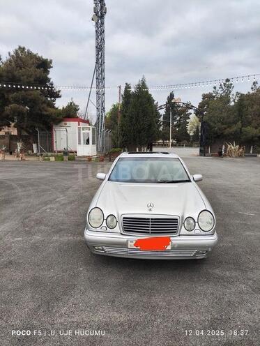 Mercedes E 240 1999, 255,000 km - 2.4 l - Sabirabad