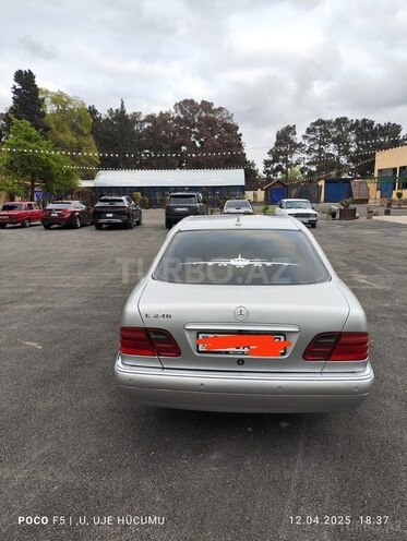 Mercedes E 240 1999, 255,000 km - 2.4 l - Sabirabad