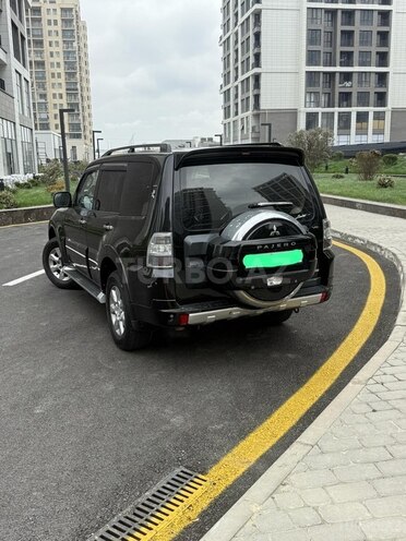 Mitsubishi Pajero 2013, 325,000 km - 3.0 l - Bakı