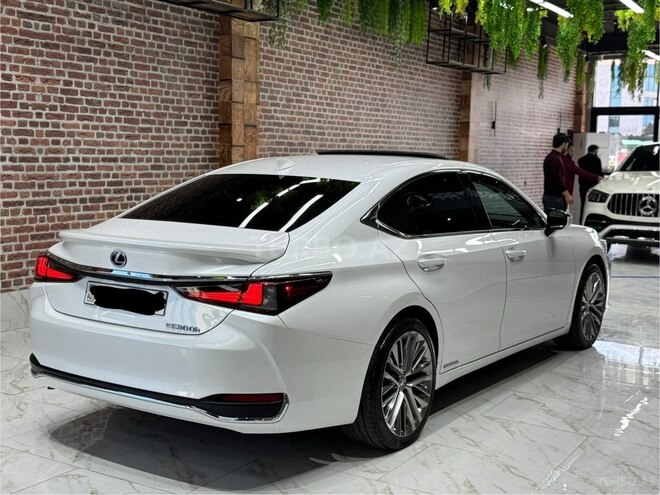 Lexus ES 300h 2021, 58,000 km - 2.5 л - Bakı