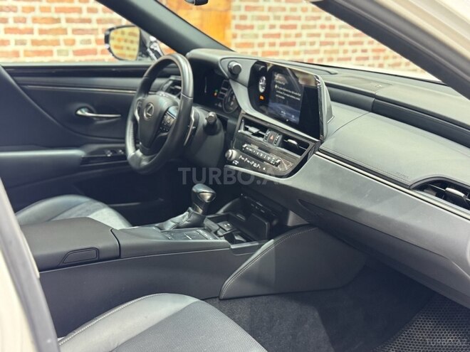 Lexus ES 300h 2021, 58,000 km - 2.5 л - Bakı