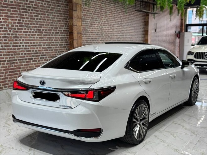 Lexus ES 300h 2021, 58,000 km - 2.5 л - Bakı