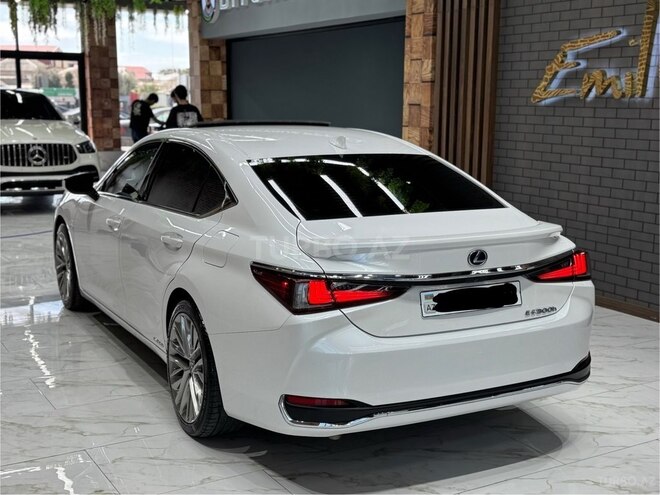 Lexus ES 300h 2021, 58,000 km - 2.5 л - Bakı