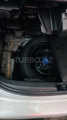 Toyota Prius C 2015, 155,000 km - 1.5 l - Bakı