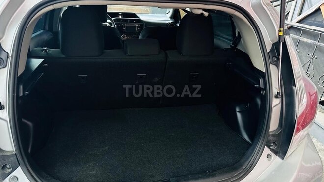 Toyota Prius C 2015, 155,000 km - 1.5 l - Bakı