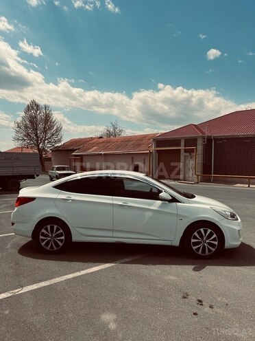 Hyundai Accent 2013, 224,000 km - 1.6 l - Naxçıvan