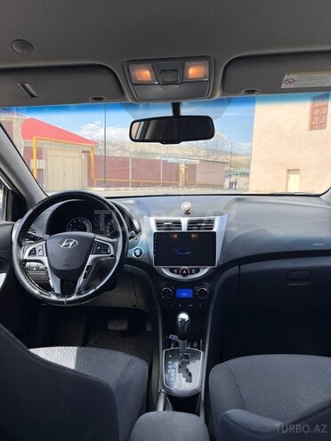 Hyundai Accent 2013, 224,000 km - 1.6 l - Naxçıvan