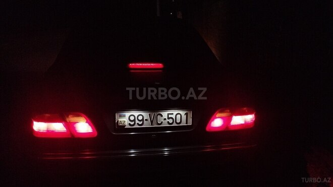 Mercedes E 280 2000, 310,000 km - 2.8 л - Lənkəran