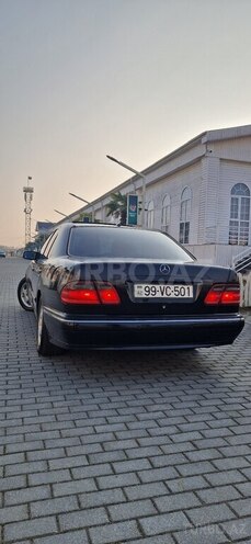 Mercedes E 280 2000, 310,000 km - 2.8 л - Lənkəran