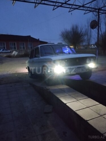 LADA (VAZ) 2106 1998, 80,000 km - 1.5 l - Salyan