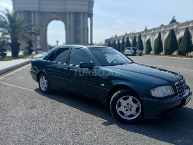 Mercedes C 240 1999, 330,000 km - 2.4 l - Gəncə