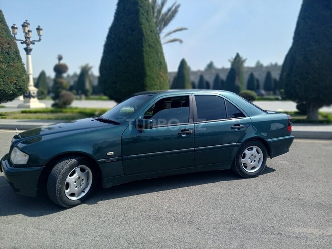 Mercedes C 240 1999, 330,000 km - 2.4 l - Gəncə