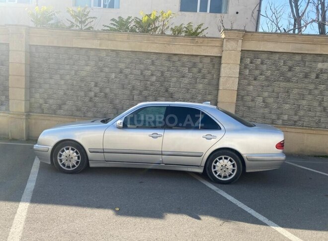 Mercedes E 280 2000, 131,148 km - 2.8 l - Bakı