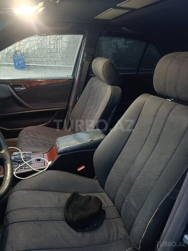 Mercedes E 200 1997, 192,000 km - 2.0 l - Bakı