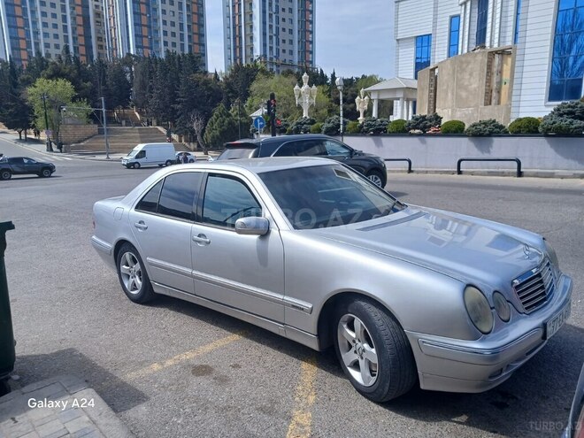 Mercedes E 270 2000, 284,100 km - 2.7 l - Bakı