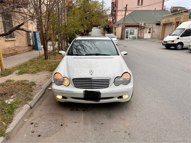Mercedes C 240 2001, 300,000 km - 2.6 l - Bakı