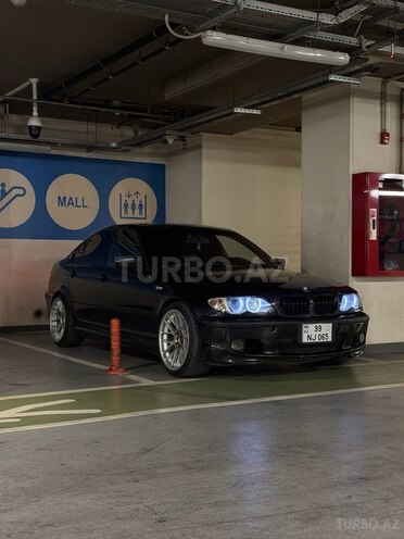 BMW 320-1