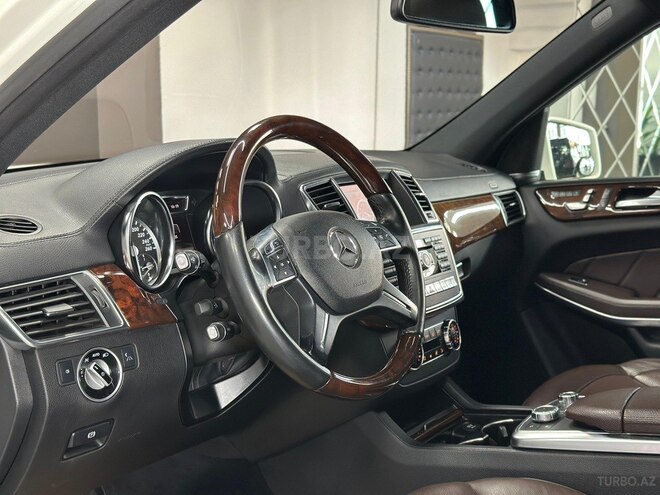 Mercedes GL 500 4MATIC-9