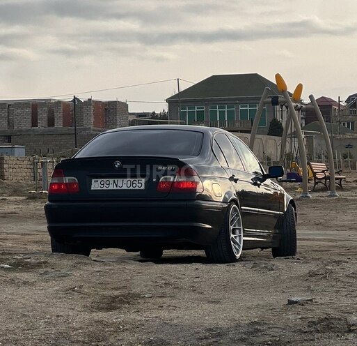 BMW 320-3