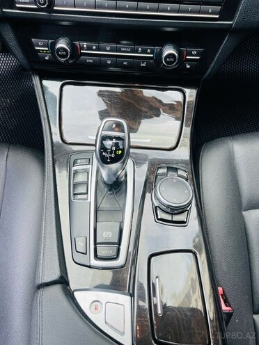 BMW 528 2015, 207,000 km - 2.0 l - Bakı