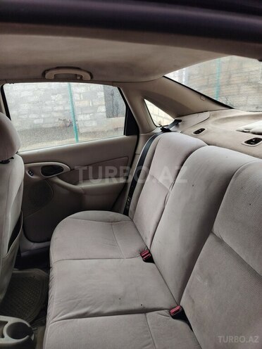 Ford Focus 2001, 256,000 km - 2.0 l - Şəmkir