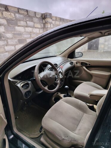 Ford Focus 2001, 256,000 km - 2.0 l - Şəmkir