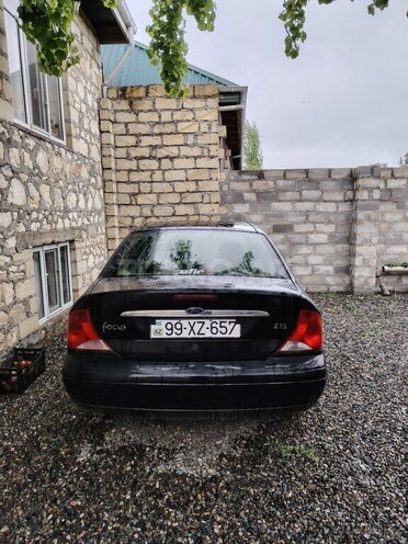 Ford Focus 2001, 256,000 km - 2.0 l - Şəmkir