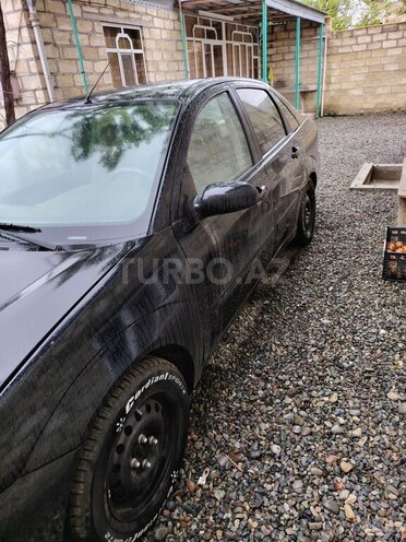 Ford Focus 2001, 256,000 km - 2.0 l - Şəmkir
