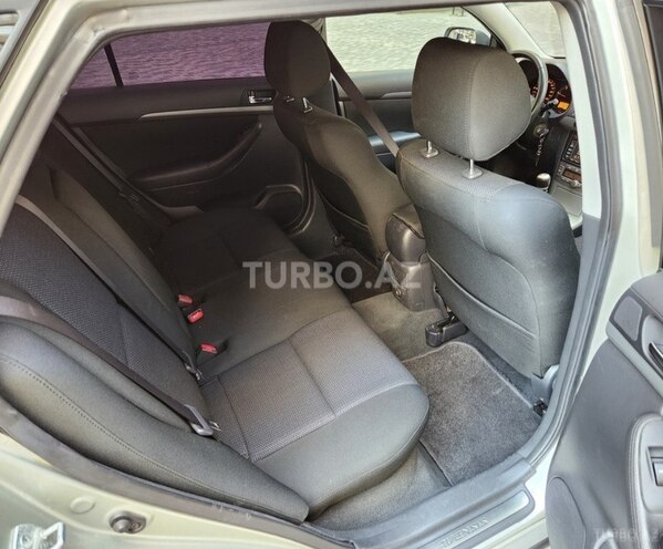 Toyota Avensis 2009, 250,000 km - 2.0 l - Bakı
