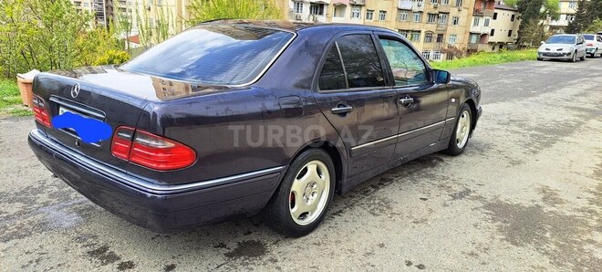 Mercedes E 230 1995, 324,500 km - 2.3 l - Bakı