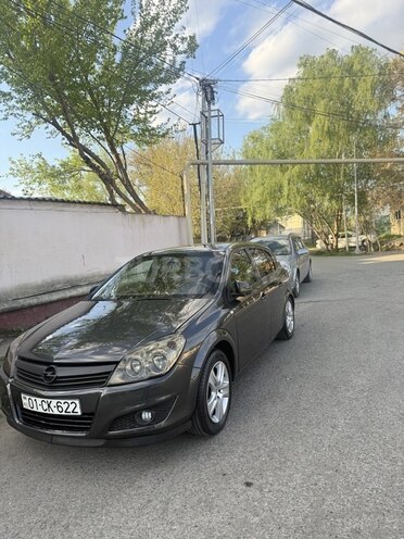 Opel Astra 2010, 354,000 km - 1.4 л - Ağcabədi