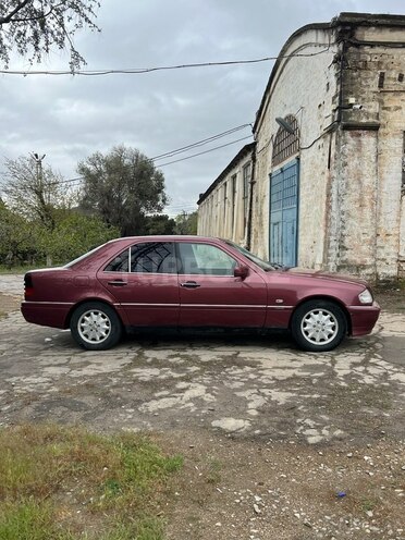 Mercedes C 180 1994, 300,000 km - 1.8 л - Bakı