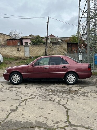 Mercedes C 180 1994, 300,000 km - 1.8 л - Bakı