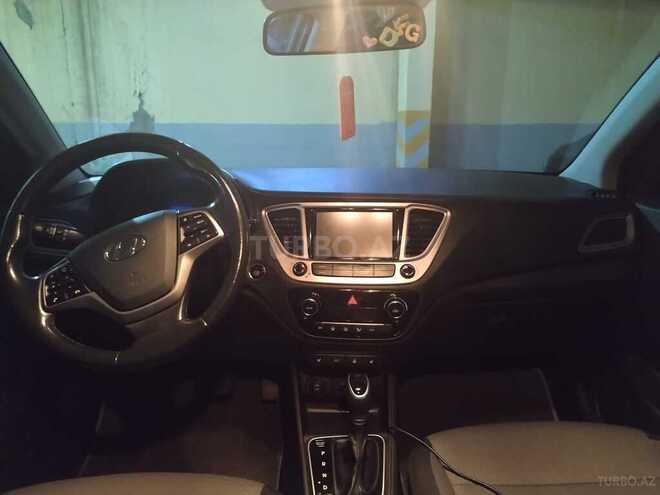 Hyundai Accent 2019, 85,000 km - 1.6 л - Bakı