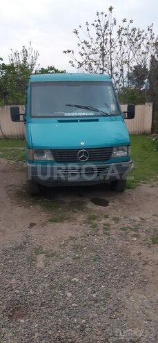 Mercedes 208 D 1995, 645,000 km - 2.3 l - Biləsuvar
