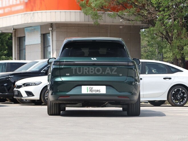 Li Auto L6-6