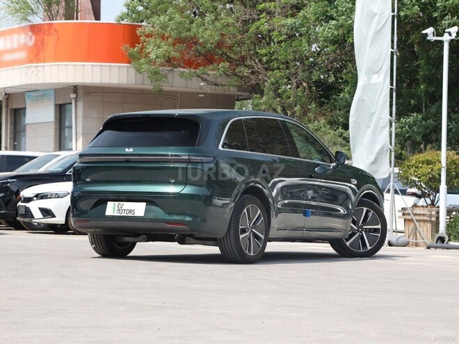 Li Auto L6-5