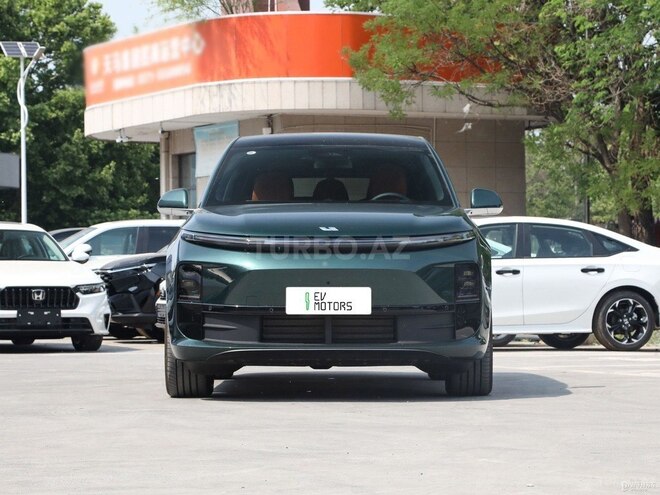 Li Auto L6-1