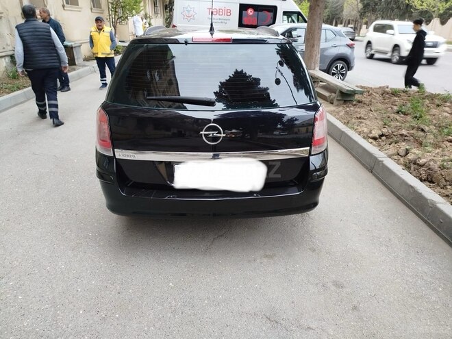Opel Astra 2007, 315,000 km - 1.4 l - Bakı