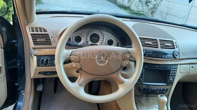 Mercedes E 200 2009, 235,000 km - 1.8 l - Bakı