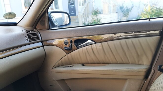 Mercedes E 200 2009, 235,000 km - 1.8 l - Bakı