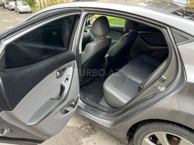 Hyundai Elantra 2013, 220,298 km - 1.8 l - Bakı
