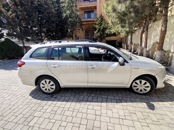 Toyota Corolla Fielder 2017, 150,000 km - 1.5 l - Bakı