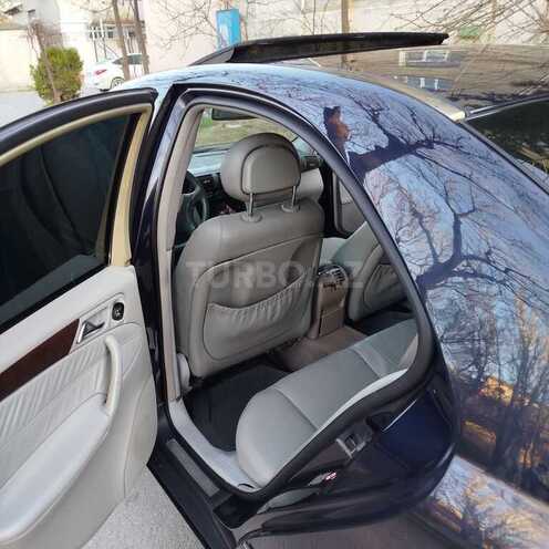 Mercedes C 240 2001, 320,000 km - 2.6 l - Bakı