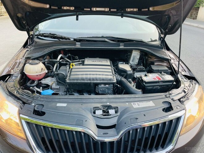 Skoda Rapid 2018, 180,000 km - 1.6 l - Bakı